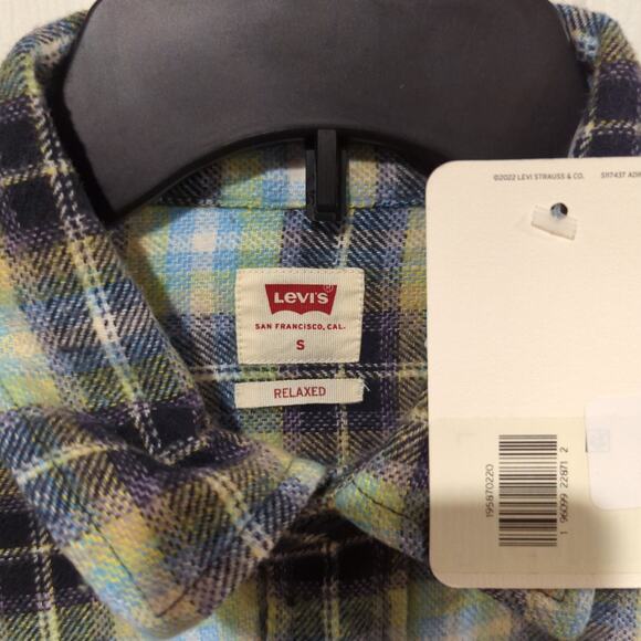 Levi's Flannel Shirt, NWT, S - Picture 3 of 5